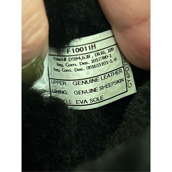 UGG Bailey Button Triplet Boots black size 6 in very good condition - Picture 9 of 12